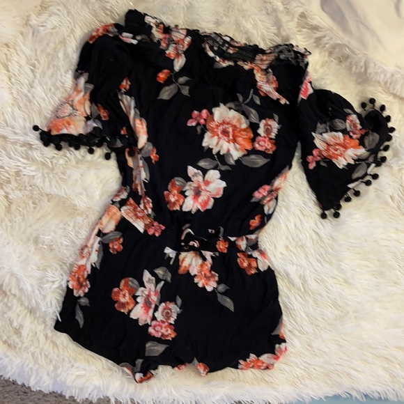 Romper - Picture 1 of 1